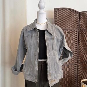 Cabela's Vintage Women's Grey Denim Jacket Size Medium Full Zip Relaxed Fit